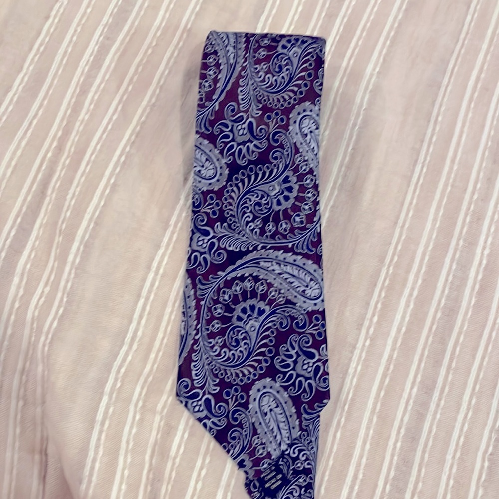 Men’s tie - Stafford executive. Blue/brown paisley.